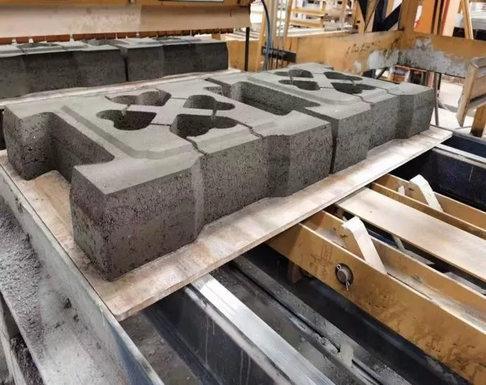 QFT15-18 Brick Making Machine